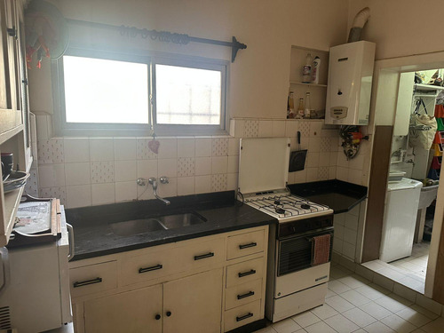 Ph En Planta Baja Con Patio Y Terraza Próximo A Avenida Mitre