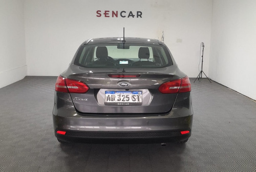Ford Focus III 2.0 Sedan Titanium At6