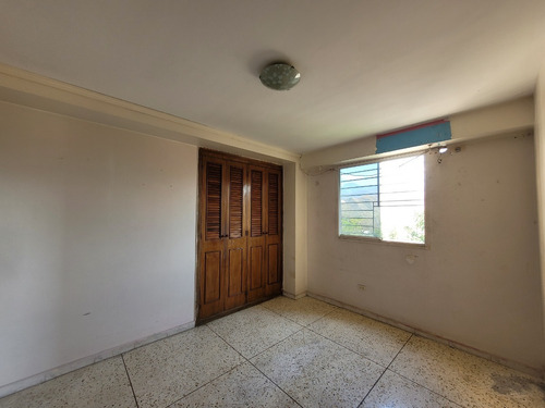 Imagen 10 de 19 de Apartamento En Venta En Calicanto, Desocupado Y Listo 04121994409
