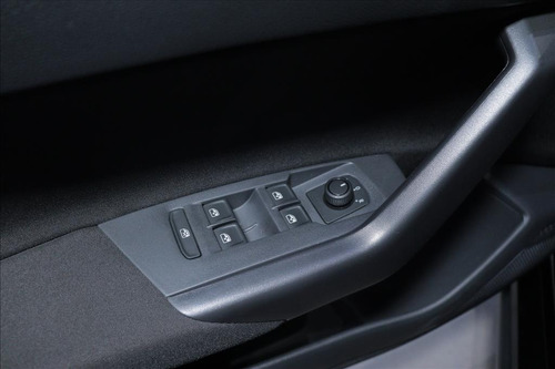 Volkswagen Nivus 1.0 200 TSI TOTAL FLEX COMFORTLINE AUTOMÁTICO