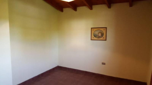 Imagen 10 de 21 de Duplex De 2 Dormitorios, Con Cochera Y Patio. Excelentes Vistas