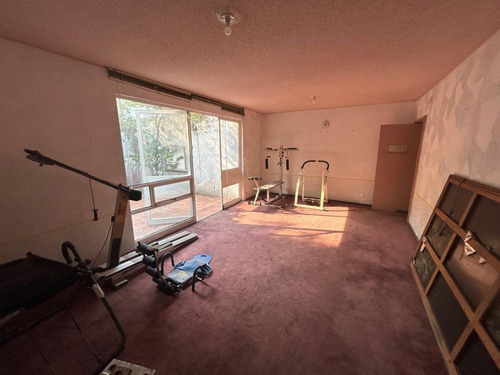 Casa Con Uso De Suelo Para Oficinas 839 M2 En Las Lomas De Chapultepec.