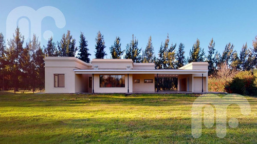 Imagen 1 de 17 de Venta Casa - Campos De Roca