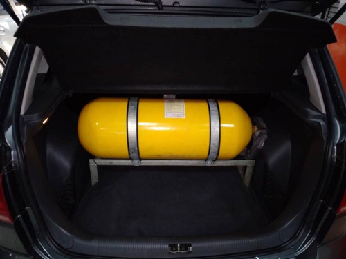 Imagem 10 de 14 de Volkswagen Spacefox 1.6 Msi Trendline 8v Flex 4p Manual