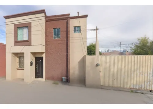 Casa En Recuperación, Los Bosques, Monclova, Coahuila. Laab2