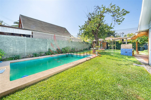 Casa En Venta En La Reina