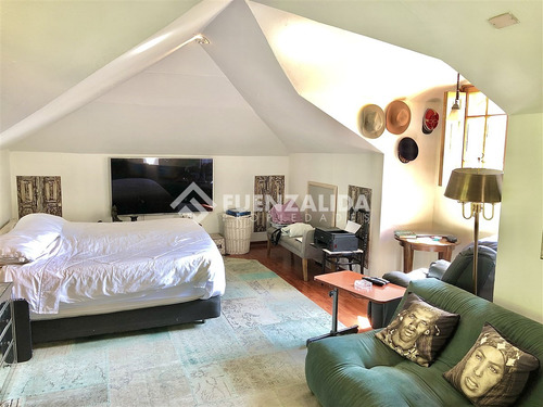 Casa Gran Paisajismo En Venta 4d-4b En Lo Barnechea