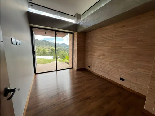Corredor Don Diego Llanogrande Venta De Espectacular Casa