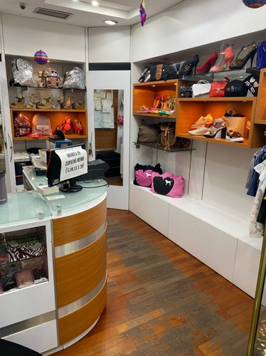 Imagen 3 de 11 de Venta Fondo De Comercio Ropa Calzado Y Accesorios De Dama
