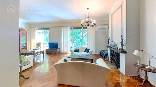 Venta De Departamento En Belgrano R De 5 Ambientes.