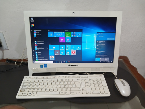 Computadora Lenovo Todo En U No C260 (Usado)