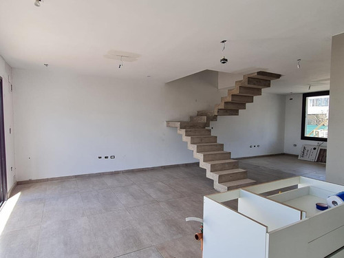 Imagen 13 de 23 de Casa - Duplex Chacra Del Norte