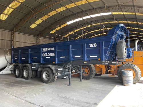 Imagen 2 de 11 de Batea Randon