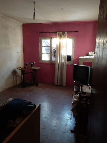 Imagen 12 de 14 de Casa Ideal Para 2 Familias En Venta - Moron Norte