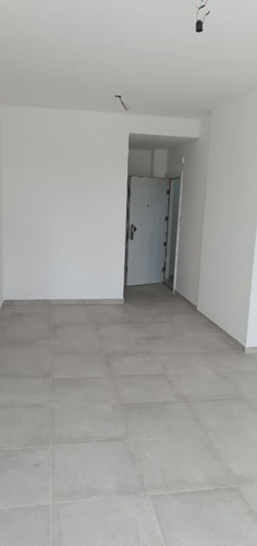 Imagen 5 de 7 de Oficina En Venta En Quilmes Centro