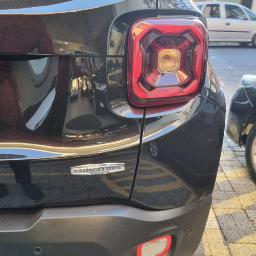 Jeep Renegade 1.8 16V FLEX LONGITUDE 4P AUTOMÁTICO