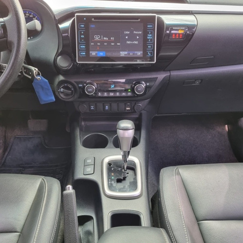 Imagem 6 de 14 de Toyota Hilux 2017 2.7 Srv Cab. Dupla 4x4 Flex Aut. 4p