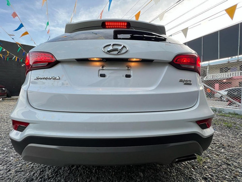 Imagen 15 de 15 de Hyundai Santa Fe Sport 4x4 Americana