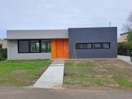 Casa En Venta En Manzanares Chico, Pilar, G.b.a. Zona Norte