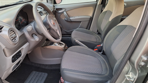 Fiat Grand Siena 1.6 16v Essence Flex Dualogic 4p
