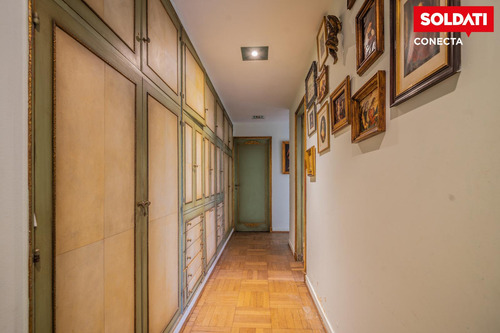Departamento De Época Con Cochera Fija En Venta - Palermo Chico