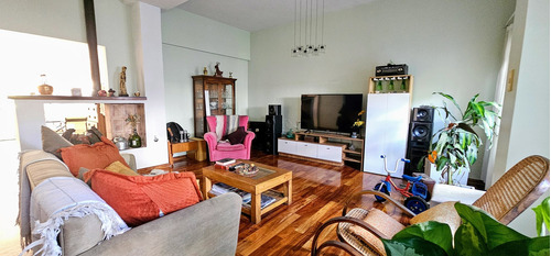 Casa Chalet En Venta En Villa Sarmiento, Morón, G.b.a. Zona Oeste, Permuta Por Depto En Caba O Haedo