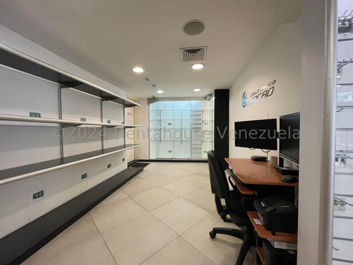 Local Comercial En Venta En Chacao A Pie De Calle Caracas