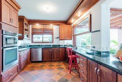 Casa En Venta En La Estrella. Cod V4036