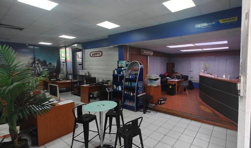 Local Comercial Para Amplio Giro De Servicio Automotriz