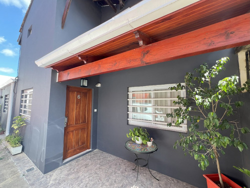 Impecable Dúplex Sobre Calle Juarez (barrio Escribano)