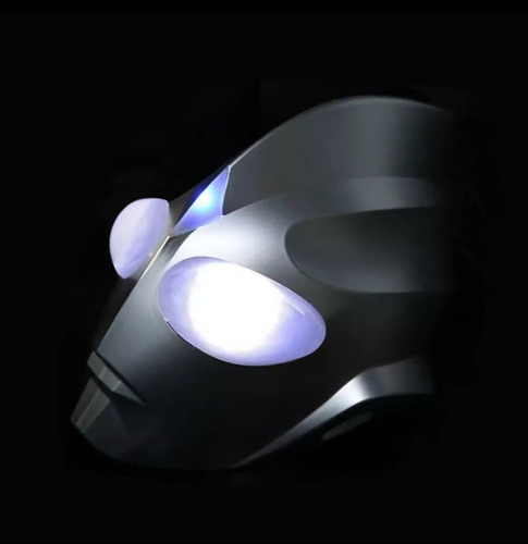 J O Capacete Tiga Ultraman Acenderá O Capacete