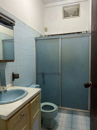 Local Comercial En Alquiler A Pie De Calle Av Bolivar Norte Jc-lp