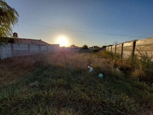 Vendo Hermoso Y Amplio Lote En Saladillo
