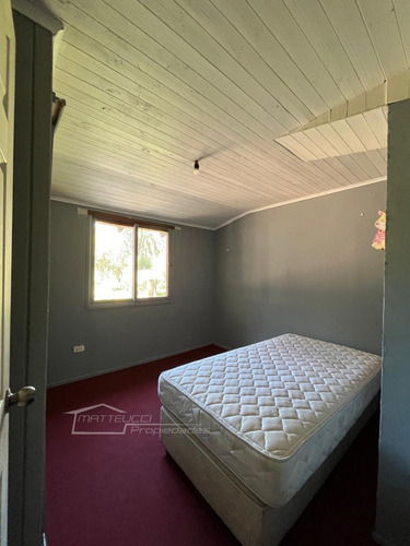 Linda Casa A Orilla De Lago