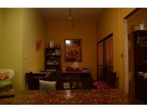 Propiedad Con 3 Departamentos Tipo Casa En Bloque