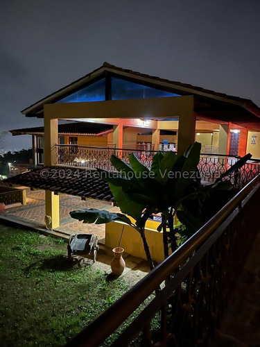 Stephany La Roche Casa En Venta En Alto Hatillo Mls #24-24905
