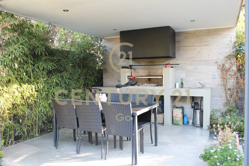 Imagen 20 de 20 de Excelente Casa A La Venta Cercana A Metro Los Dominicos. ...