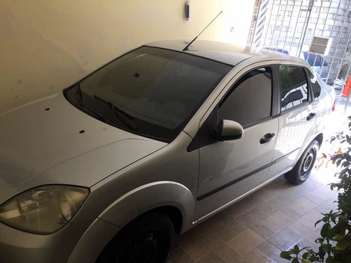 Imagem 2 de 7 de Ford Fiesta 1.0 Sedan 5p