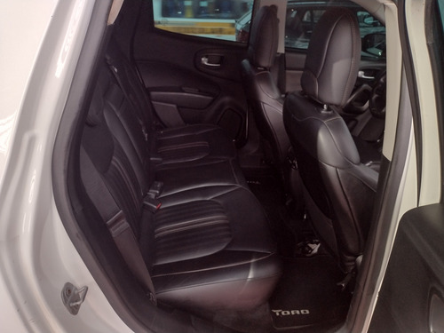 Imagem 10 de 11 de Fiat Toro Freedom 1.8 Flex Automático Couro 2018
