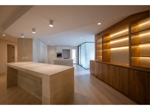 Apartamento De 189 M2 Totalmente Remodelado En La Tomatera, El Poblado