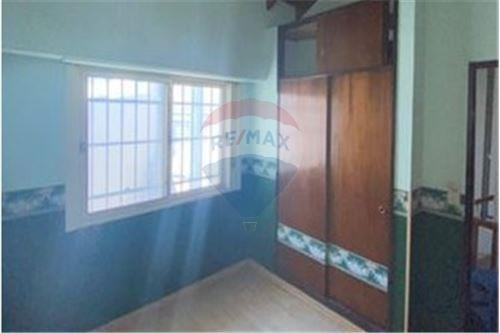 Imagen 10 de 26 de Casa Venta Flores 4 Ambientes Patio Y Cochera