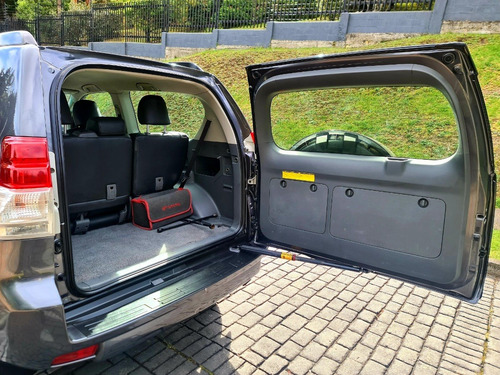 Imagen 6 de 14 de Toyota Prado Sumo Tx