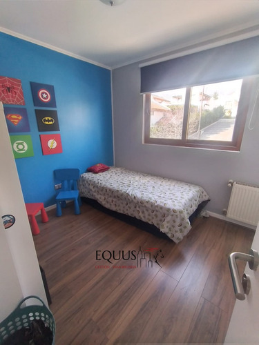 Fantástica Casa En Condominio Con Vista Despejada Cordillera