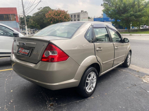 Ford Fiesta Sedan 2010 Completo 1.6 8v Flex Revisado
