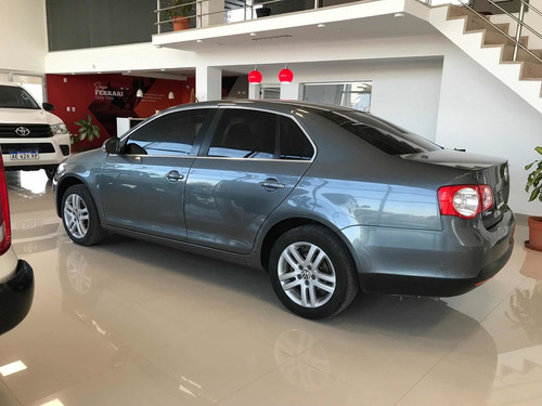 Imagen 3 de 13 de Volkswagen Vento 1.9 I Advance 2009