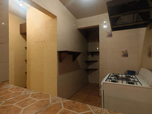 Edificio En Venta En Colonia La Magdalena, Toluca, Estado De México