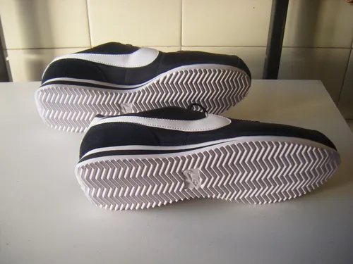 Nike cortez nylon negras new arrivals