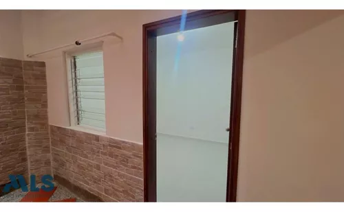 Casa De Un Solo Nivel En Buenas Condiciones.(mls#248571)