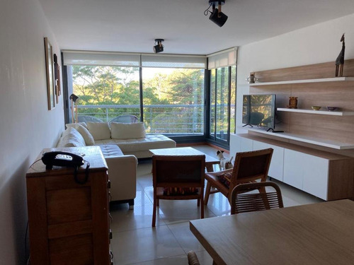 Imagen 3 de 19 de Precioso Apartamento En Playa Brava De 3 Dormitorios Para Alquilar En Verano