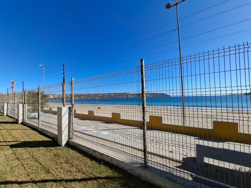 Departamento En Venta De 2 Dorm. Vista Al Mar La Herradura
